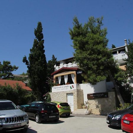 Novalja Guesthouse Economy Rooms المظهر الخارجي الصورة