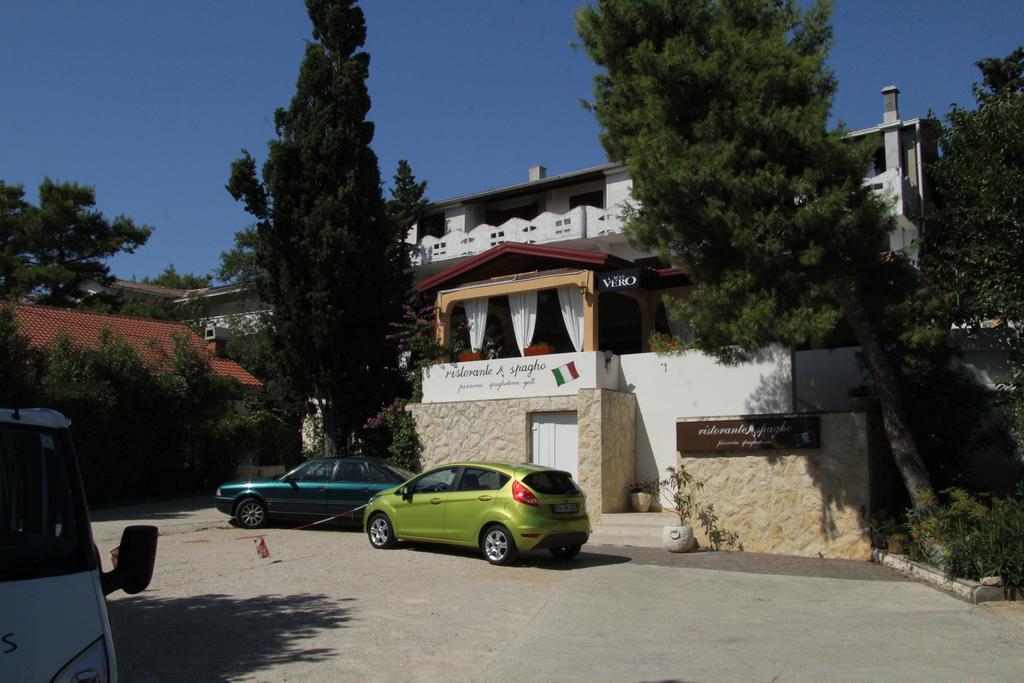 Novalja Guesthouse Economy Rooms المظهر الخارجي الصورة